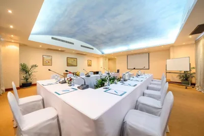 Andaman Beach Suites Hotel, Patong Phuket – 사진 2
