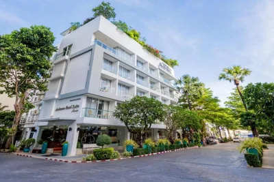슈페리어룸 — Andaman Beach Suites Hotel, Patong Phuket